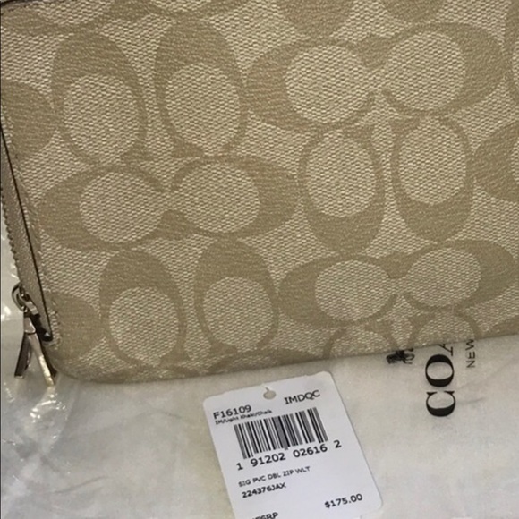 NWT Coach F87591 Double Corner Zip Wallet
Wristlet Canvas Light Khaki Primrose - Picture 2 of 7